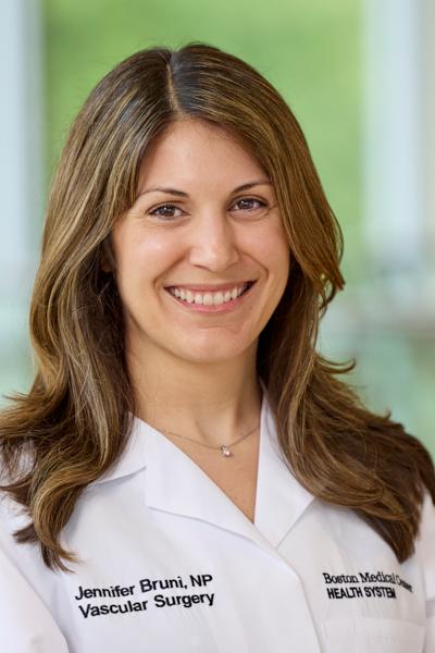 webimage-jennifer-bruni_440_2x3.jpg