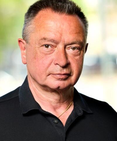 webimage-valentin-atanassov-md_657_2x3.jpg